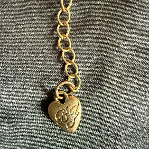 Betsey Johnson Holiday Necklace with Earings - Picture 2 of 2